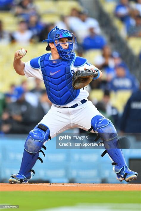 Los Angeles Dodgers catcher Will Smith throws to second base during... News Photo - Getty Images