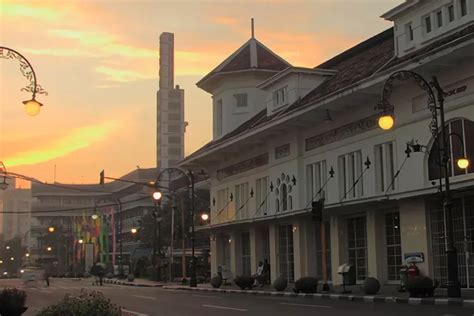 Wisata Jalan Braga Bandung Menikmati Pesona Masa Lalu Dengan Gaya