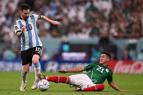 World Cup Scaloni Calls For Calm After Messi Magic Keeps Argentinas