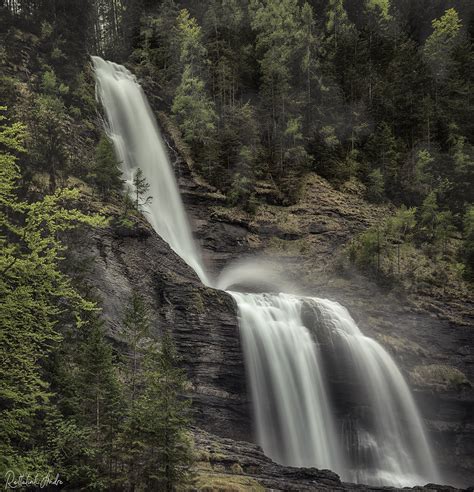 Cascade Du Rouget Opus3 Cascade Du Rouget Se Situe Sur La Flickr