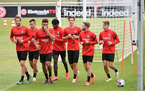 Fb Legion R Muss Eintracht Frankfurt Verlassen Sky Sport Austria