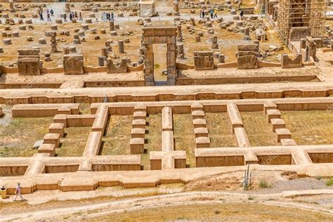 Persepolis restoration site — Stock Editorial Photo © dbajurin #90658188