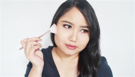 Female Daily Editorial Cara Memakai Highlighter Untuk Kulit Berminyak