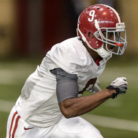 Alabama Wr Amari Cooper Named To Fwaas Freshman All America Team