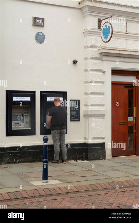 Atm Machine Outside Hi Res Stock Photography And Images Alamy