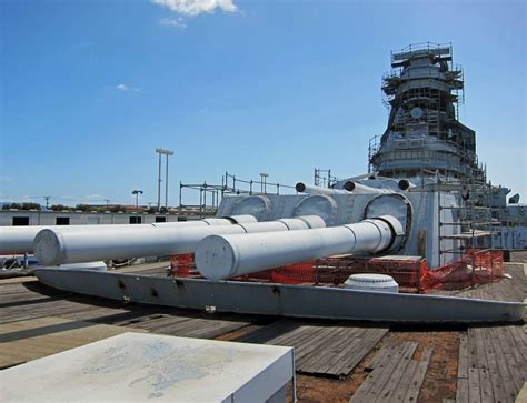 Battleship Iowa Departs for Los Angeles | Naval Historical Foundation