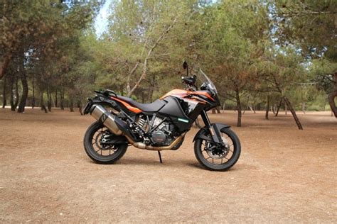 Ktm 1090 Adventure 【 La Aventurera Más Polivalente 】 Prueba Febrero