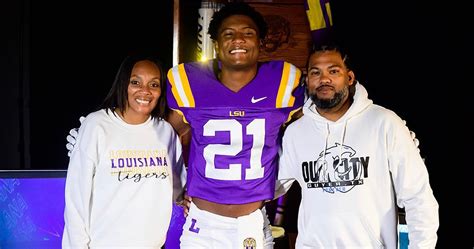 LSU EARLY ENROLLEES ARRIVE THIS WEEKEND