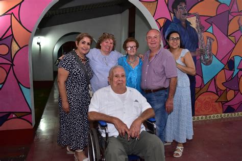 Reconoce Mesa Redonda Panamericana A Ana Llarena De Ahuja NVI Cuenca