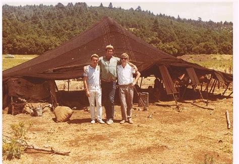 Delante De Una Jaima Jornet Modesto Y Yo En El Atlas Marroqu