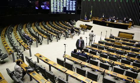 Congresso mantém veto à inclusão de remédios para câncer em planos