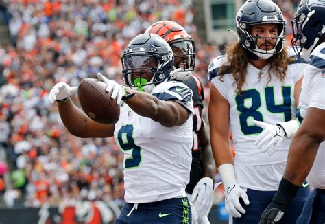 Seahawks vs. Bengals: 43 photos from their Week 6 matchup