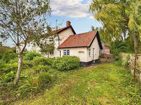 3 Bed Cottage For Sale In Vicarage Road Great Hockham Thetford