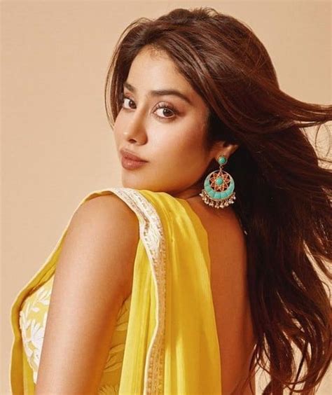 Actress Janhvi Kapoor Gave Killer Pose In Yellow Saree Check Out The