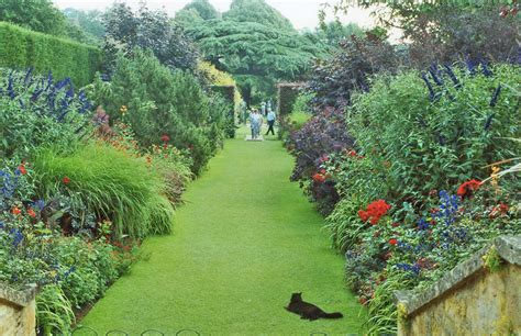 Heart of England: Hidcote Manor Garden