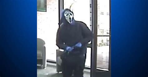 Fbi Hampton Twp Bank Robbery Suspect Was Wearing Scream Mask Cbs Pittsburgh