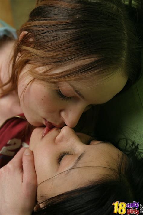 Lesbians Les Porn Pic