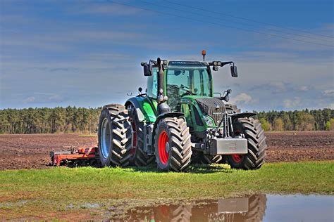 Fendt Vario Specs Engine Transmission Dimensions