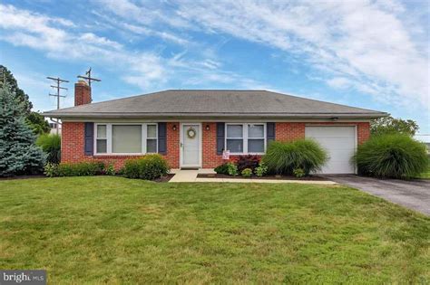 2314 S Pine St York Twp Pa 17402 Mls 1003014969 Redfin