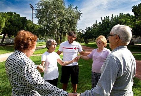 Más de 5 400 personas mayores son atendidas por Cruz Roja NAVARRA