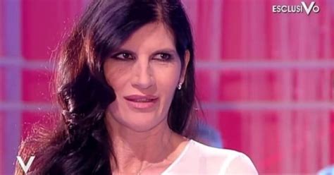 Pamela Prati il nuovo fidanzato della showgirl ha 19 anni ecco chi è