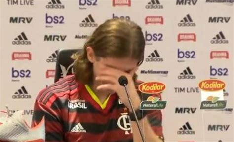 Flamengo Parte Un Porno Durante La Presentazione Di Filipe Luis