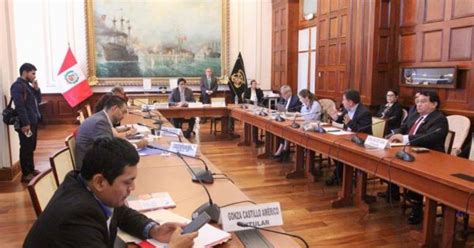 Congreso Comisión de Economía plantea limitar retiro de AFP a solo 2 UIT