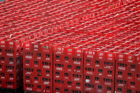 Possibili Filamenti Di Vetro In Coca Cola Lotti Richiamati Dal