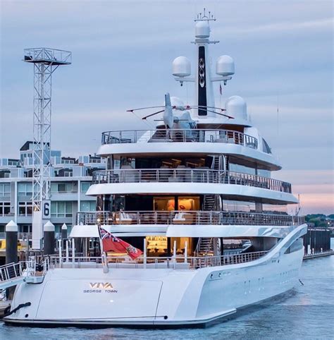 Viva Yacht • Frank Fertitta 175 Million Superyacht