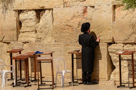 Visita Al Muro Del Pianto Di Gerusalemme Come Arrivare Prezzi E Consigli