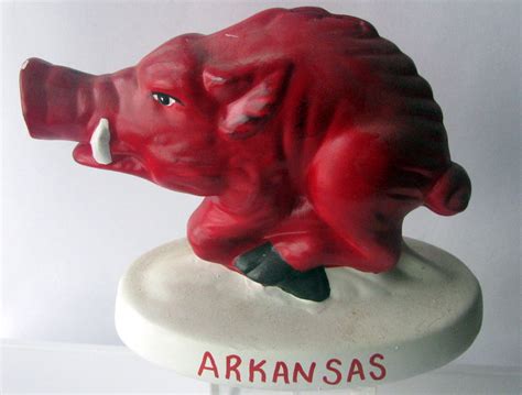 Lot Detail - VINTAGE ARKANSAS RAZORBACKS MASCOT BANK