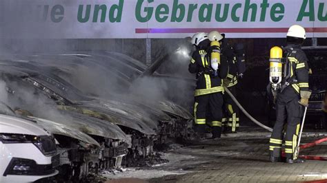 Mehrere Autos Vom Autohaus In Anger Crottendorf Abgebrannt Radio Leipzig