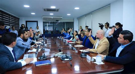 Ricardo Rivas Dirigir Comisi N De Salud Agricultura Y Medio Ambiente