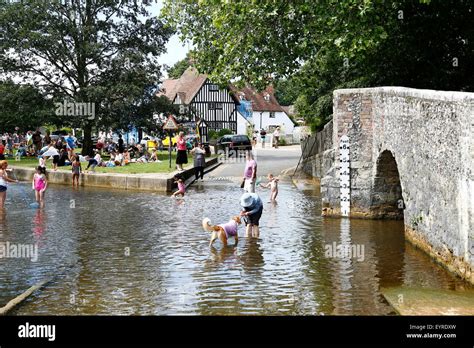 Eynsford village hi-res stock photography and images - Alamy