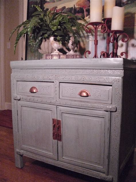 painting dressers with chalk paint 7