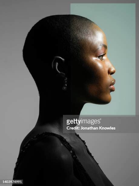 Woman Buzz Cut Profile Fotografías E Imágenes De Stock Getty Images