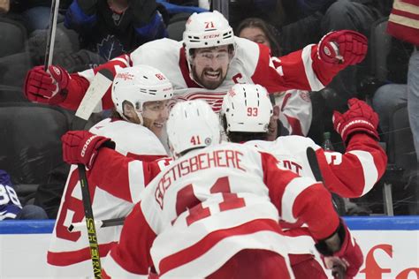 Dylan Larkin Secures A 5 4 Victory For The Detroit Red Wings Against