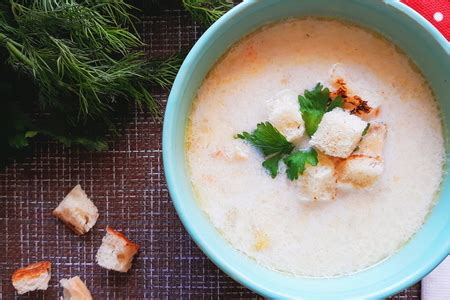 Суп с грибами и сливками на курином бульоне - пошаговый рецепт с фото