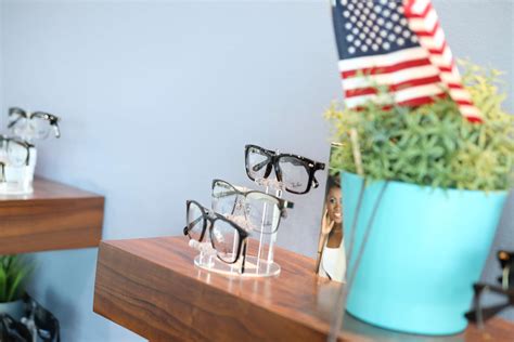 Cafe And Library Decordova Eyewear