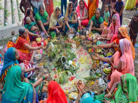 Chhath Puja Chhath Festival With Nahay Khay From Today Devotees Will Offer Pumpkin And Rice To