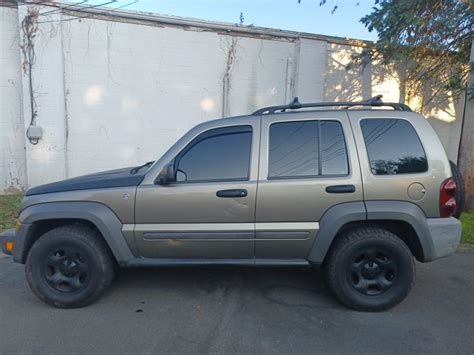 SportRack Semi Custom Roof Rack For Naked Roofs Square Crossbars Steel Long