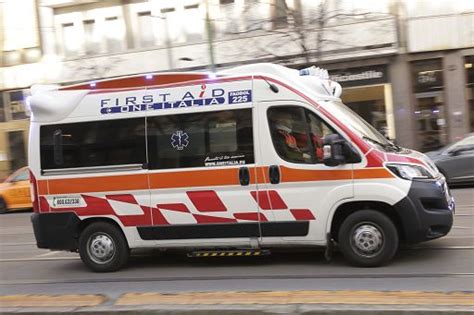 Scontro Tra Pullman E Ambulanza In Galleria A Urbino Morti