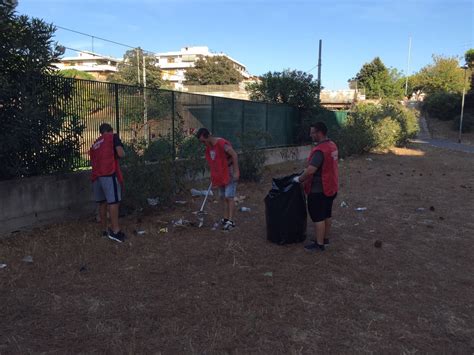 Ostia Casapound Riqualifica Aree Verdi Della Stazione Lido Centro Foto