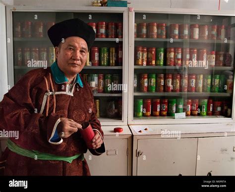 Traditionelle Mongolische Medizin Fotos Und Bildmaterial In Hoher