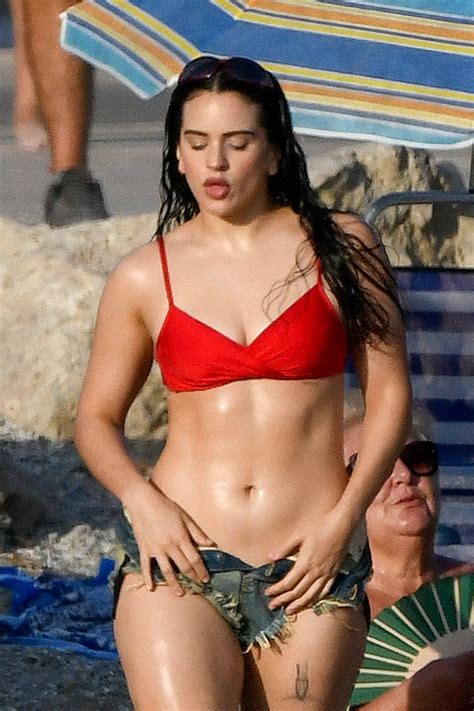 9 Hot Sexy Rosalia Bikini Pics