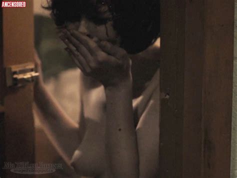 Emilie Carbonneau nude pics página 1