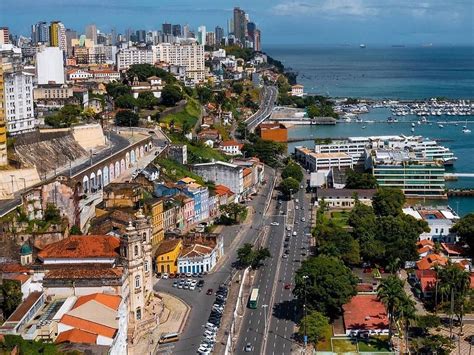 APLICATIVO DE RELACIONAMENTO DIVULGA ROTEIRO PARA CURTIR SALVADOR EM