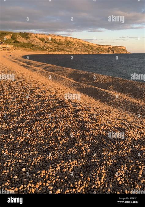 Chesil Beach Pebbles Hi Res Stock Photography And Images Alamy