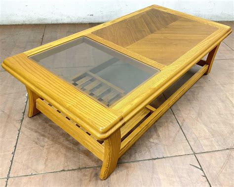 Lot Benchmark Oak And Inset Glass Top Cocktail Table