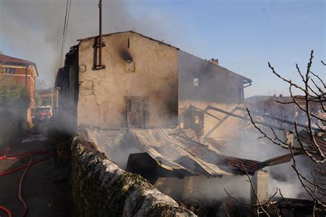 Marzana A Fuoco Un Casolare Trovata Morta L Anziana Dispersa Daily